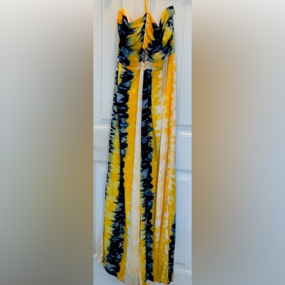 2X multicolored halter wide leg jumpsuit..Fashion Nover